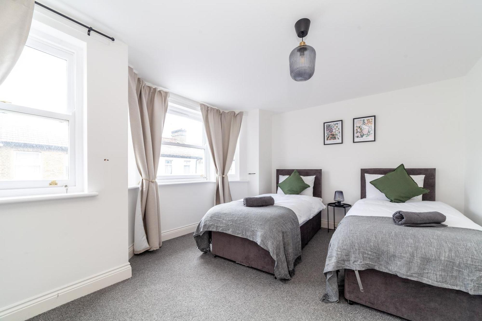 Arte Stays Serviced Houses Stratford - 3 Bedrooms 2 Bathrooms Houses London, Stratford, Maryland, Free Parking, Garden, Weekly Or Monthly Stays - Up To 8 Guests Londres Exterior foto