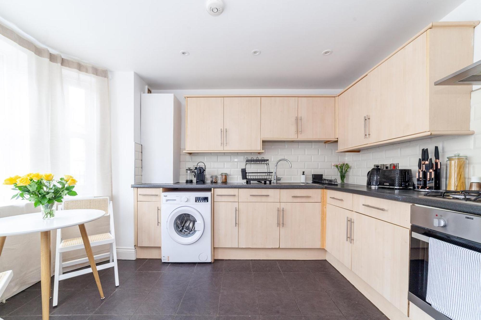 Arte Stays Serviced Houses Stratford - 3 Bedrooms 2 Bathrooms Houses London, Stratford, Maryland, Free Parking, Garden, Weekly Or Monthly Stays - Up To 8 Guests Londres Exterior foto
