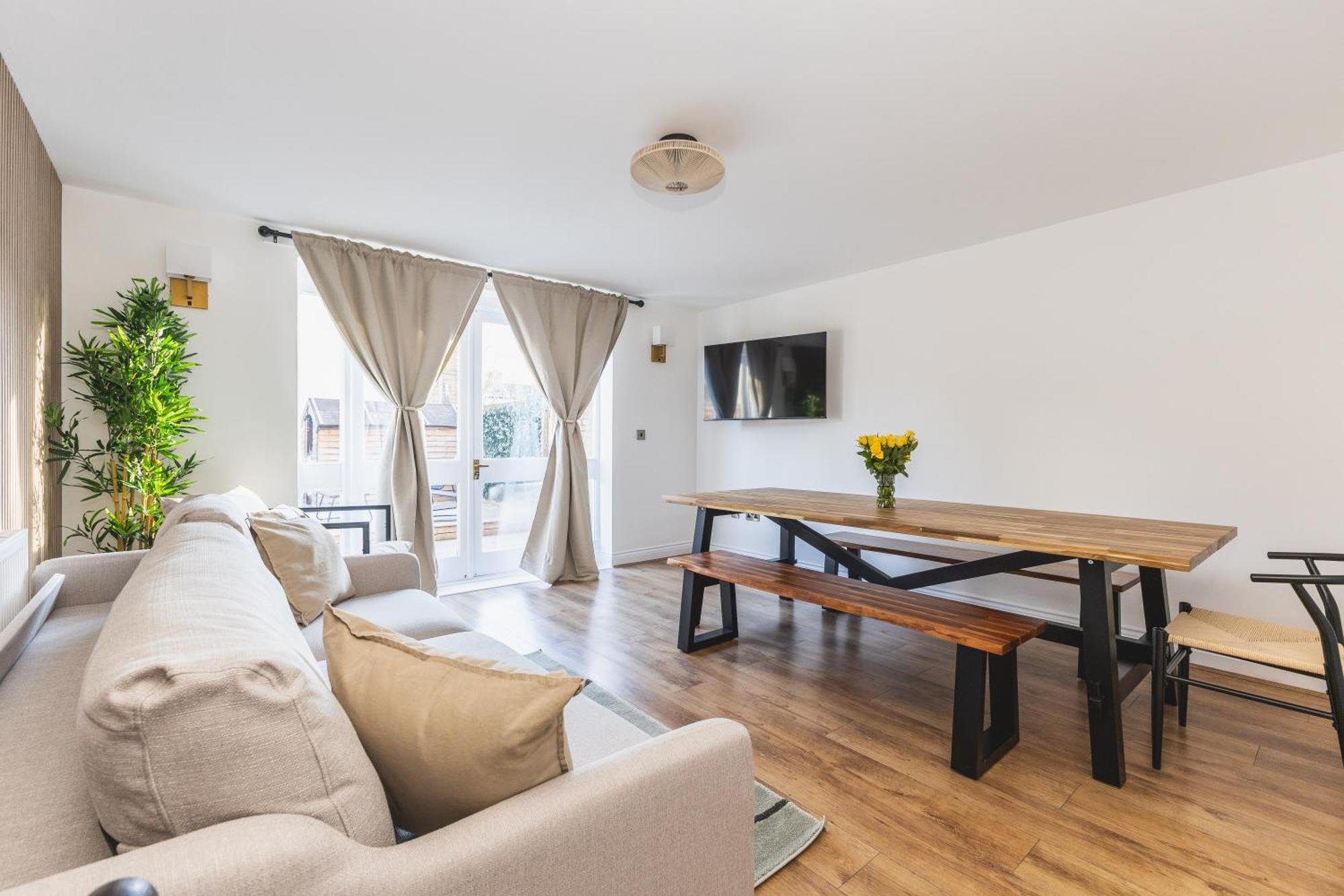 Arte Stays Serviced Houses Stratford - 3 Bedrooms 2 Bathrooms Houses London, Stratford, Maryland, Free Parking, Garden, Weekly Or Monthly Stays - Up To 8 Guests Londres Exterior foto