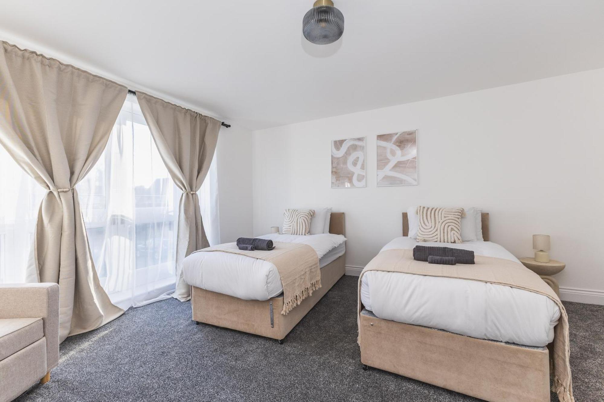 Arte Stays Serviced Houses Stratford - 3 Bedrooms 2 Bathrooms Houses London, Stratford, Maryland, Free Parking, Garden, Weekly Or Monthly Stays - Up To 8 Guests Londres Exterior foto