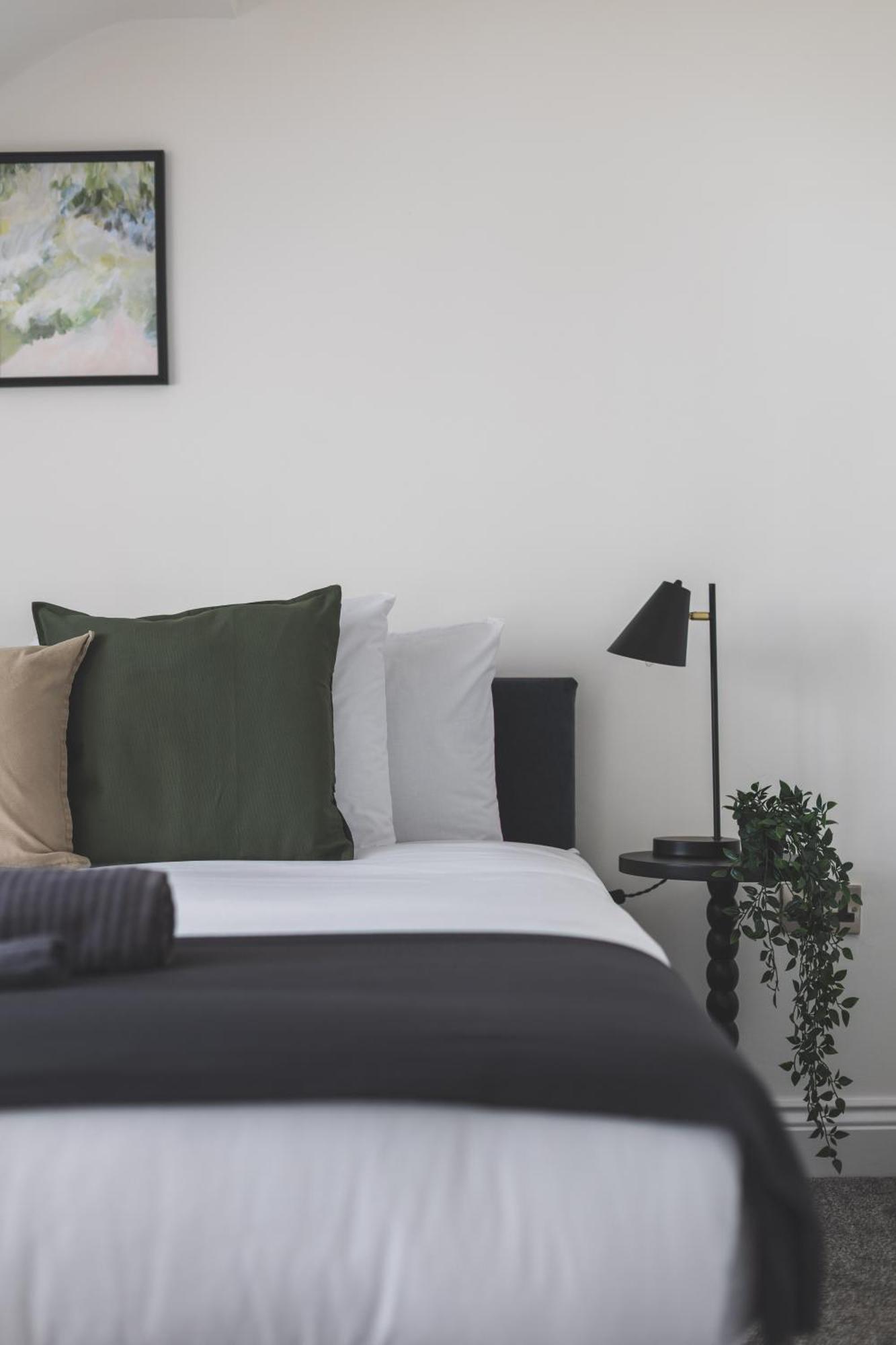 Arte Stays Serviced Houses Stratford - 3 Bedrooms 2 Bathrooms Houses London, Stratford, Maryland, Free Parking, Garden, Weekly Or Monthly Stays - Up To 8 Guests Londres Exterior foto