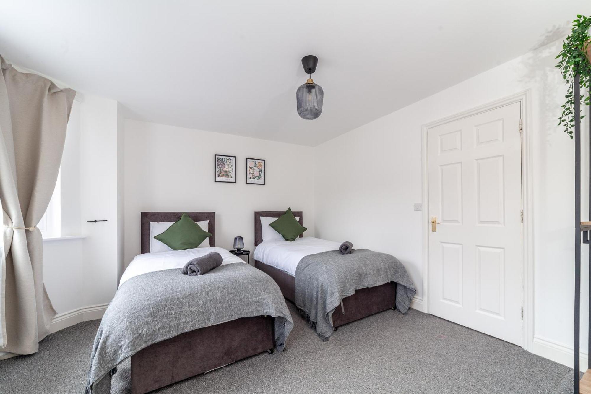 Arte Stays Serviced Houses Stratford - 3 Bedrooms 2 Bathrooms Houses London, Stratford, Maryland, Free Parking, Garden, Weekly Or Monthly Stays - Up To 8 Guests Londres Exterior foto