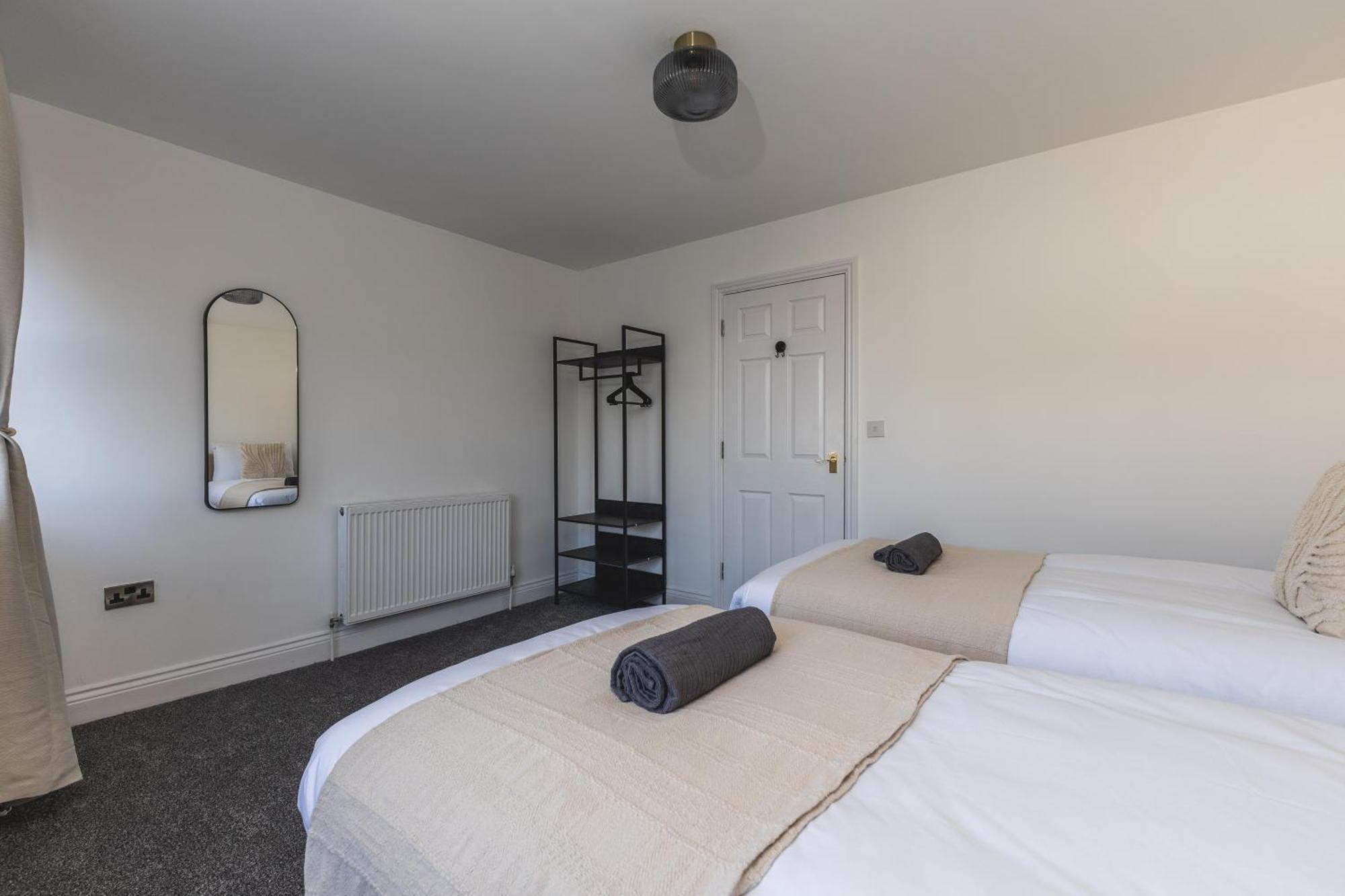 Arte Stays Serviced Houses Stratford - 3 Bedrooms 2 Bathrooms Houses London, Stratford, Maryland, Free Parking, Garden, Weekly Or Monthly Stays - Up To 8 Guests Londres Exterior foto